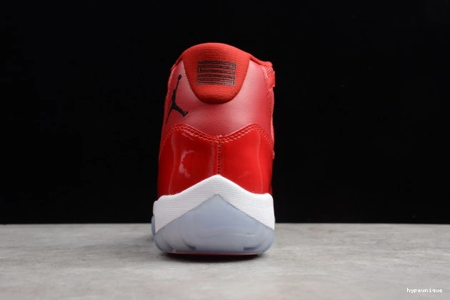 HYPE RetroGym 378037-623 Air Jordan 11 Red 0718